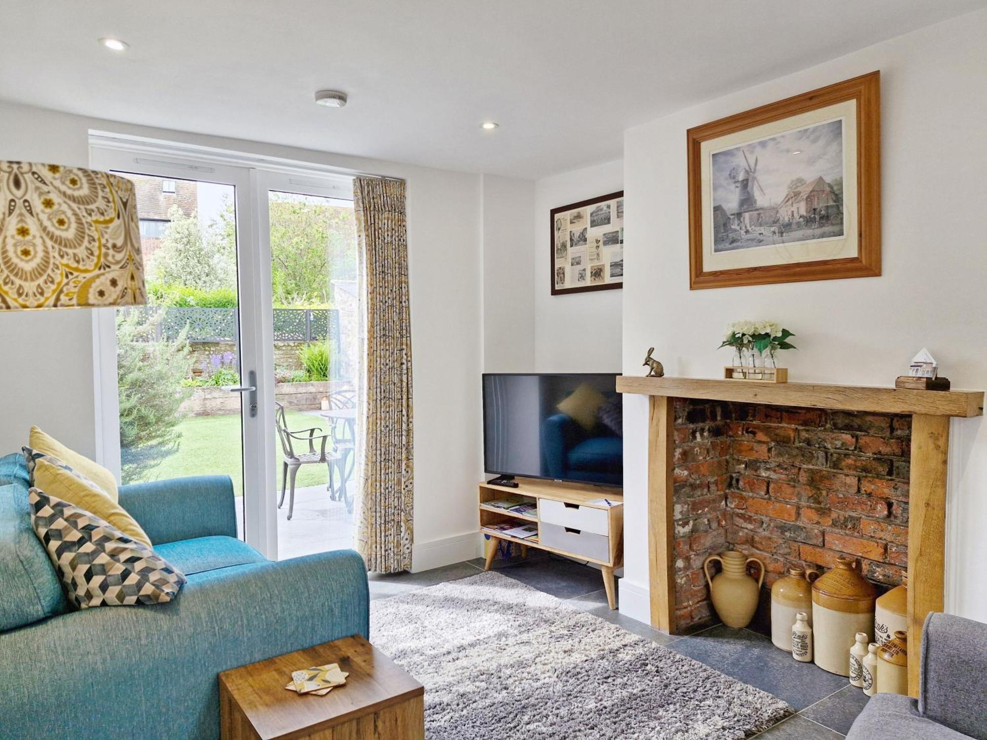 Four Priory Road, Chichester Luaran gambar